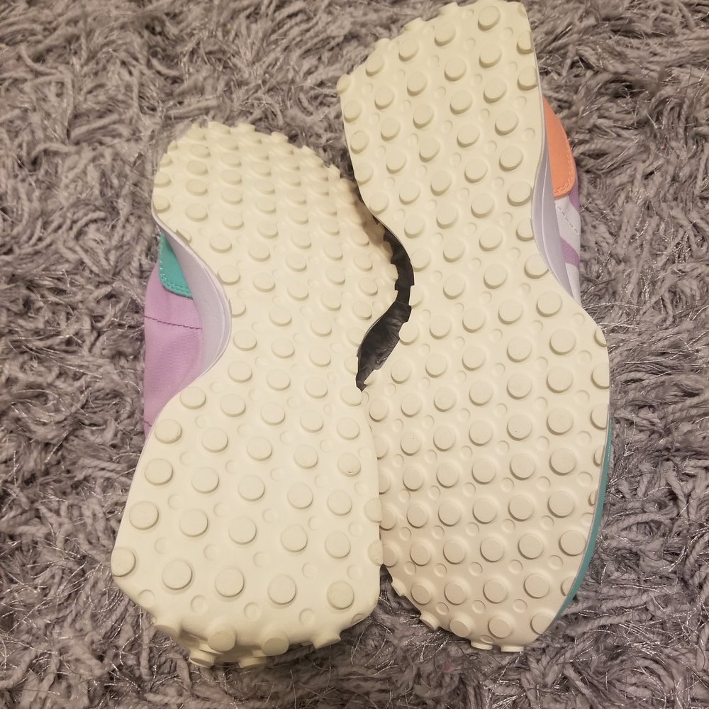 Colorful Athletic Sneakers - Picture 5 of 8